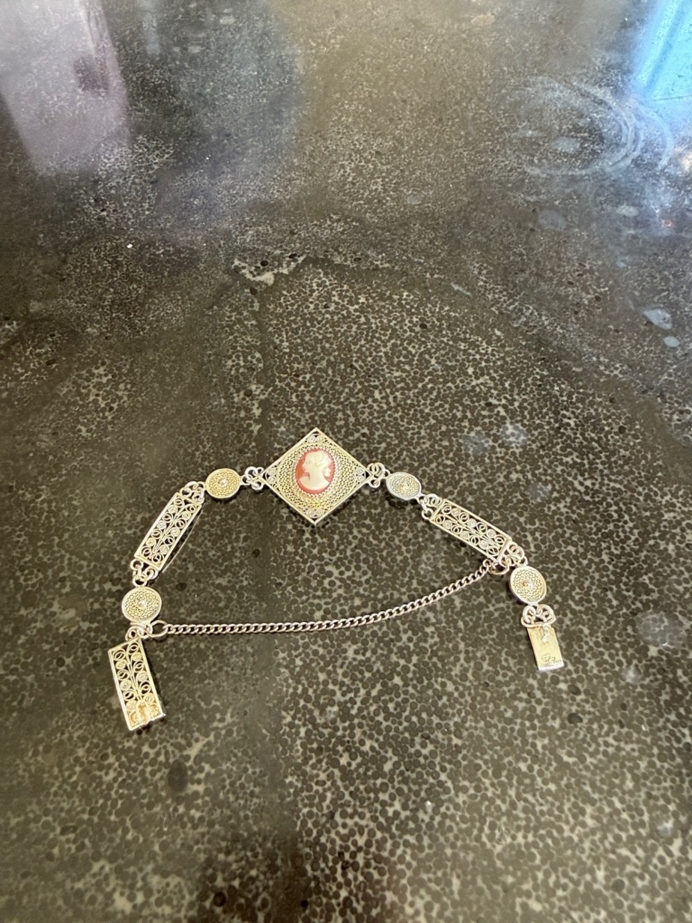 Vintage Style Silver-Tone Cameo Bracelet - Silver and Pink